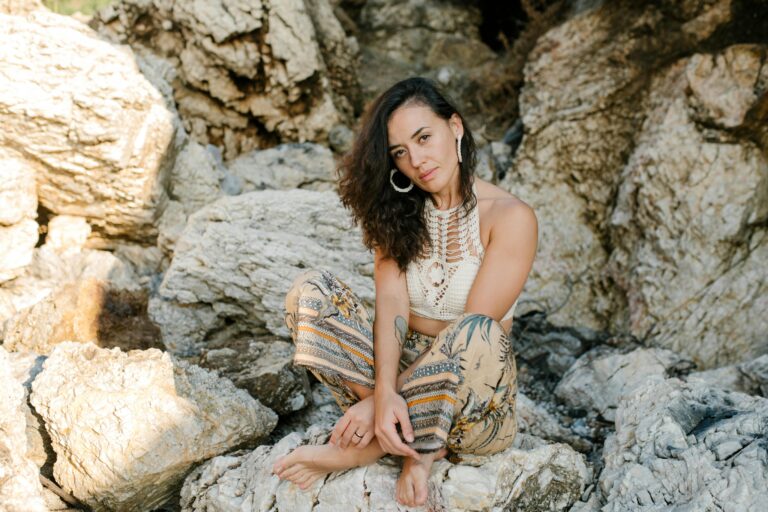 15 Powerful Strategies to Embrace Your Authentic Self and Live Your Truth